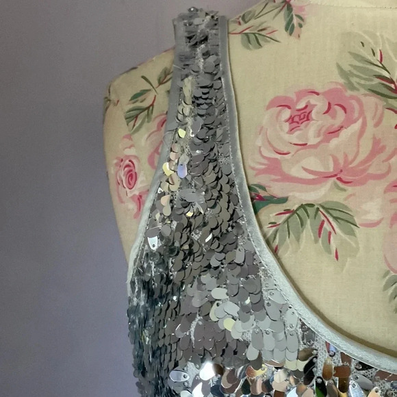 JS boutique silver sequin dress size 8 - Picture 4 of 15